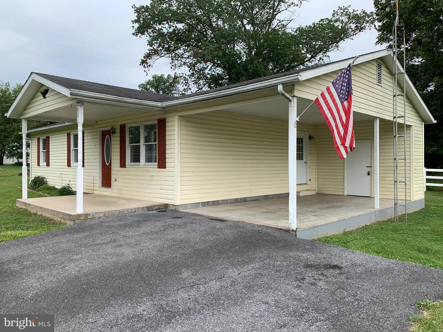 931 Cedar Lane